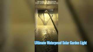 Waterdichte test voor tuinverlichting op zonne-energie.