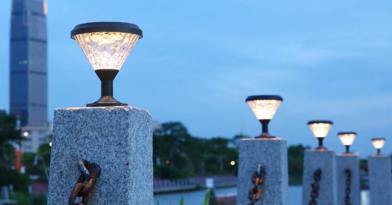 Laatste bedrijfsblogs Hoe verbeteren zonne-gazonverlichting met gegoten aluminium buitenruimtes wereldwijd?